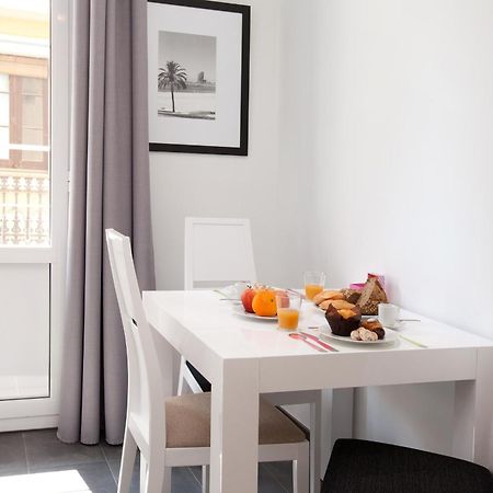 Barnapartments Basic Gracia Barcelona Szoba fotó