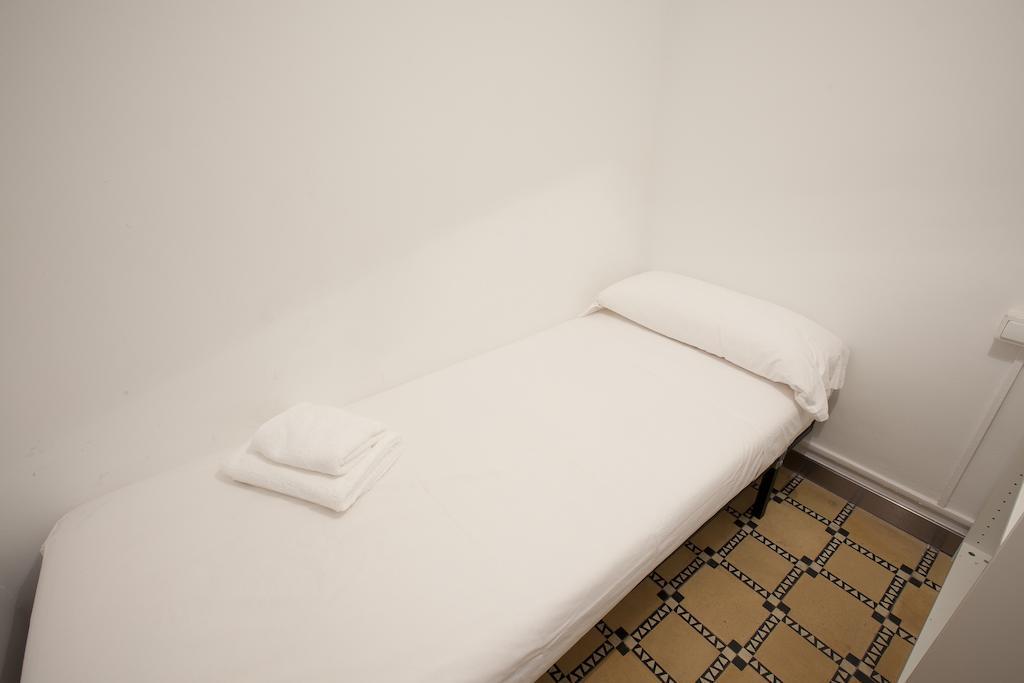 Barnapartments Basic Gracia Barcelona Szoba fotó